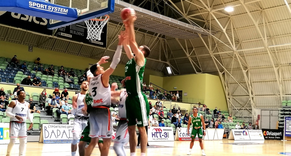 Академик надви Балкан и прати спора за бронза в НБЛ в трети мач