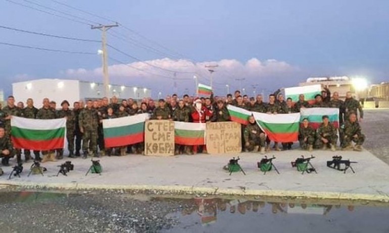 Наши армейци в Афганистан заснеха видео в подкрепа на Кубрат width=