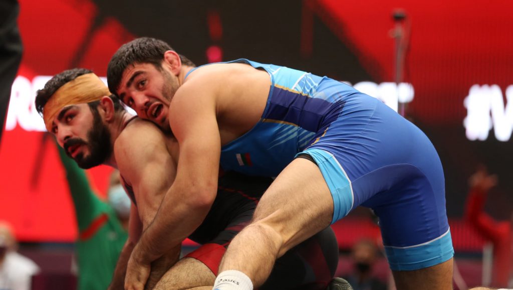 Безупречен Айк прегази финландец и е на полуфинал