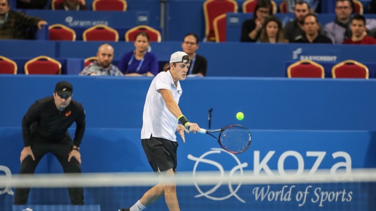 Молдовецът Албот секна устрема на Шаповалов