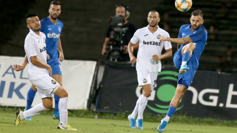 Тарханов няма да води Славия в тежкото гостуване на Арда width=