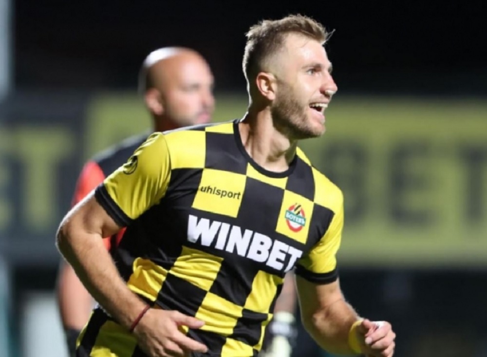 Голаджията на Ботев Пловдив ще попадне в сметките на Ясен Петров