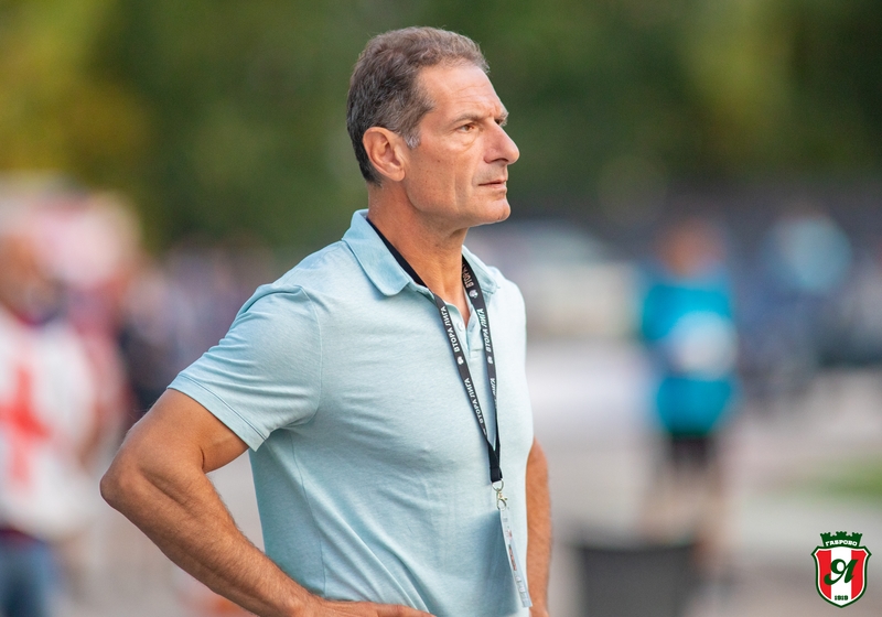 Ацаров не прави трагедии след трите загуби width=