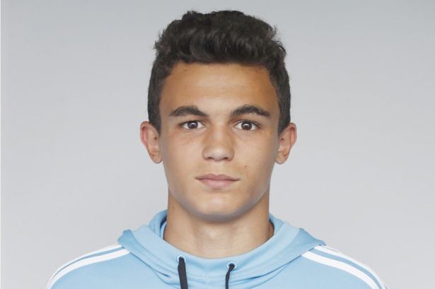 Ливърпул привлече тийнейджъра Байчетич и левия бек Сканлън