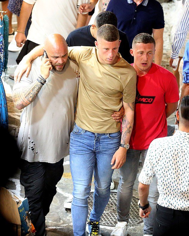 Английски халф на Челси прекали с алкохола… отново