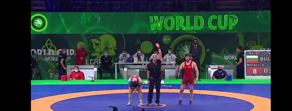 Батаев донесе втори медал за свободната ни борба