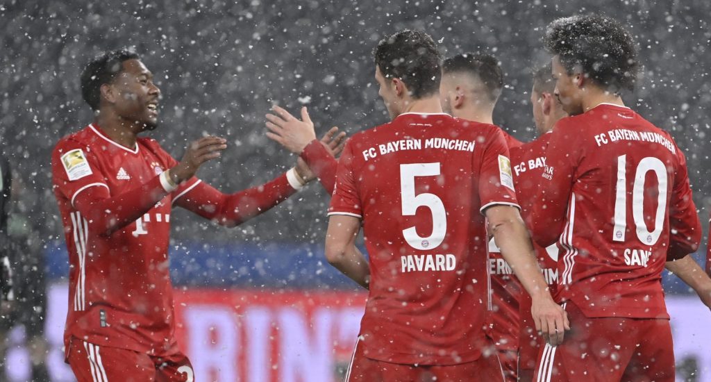 Играчите на Байерн спаха в самолета преди полета до Катар