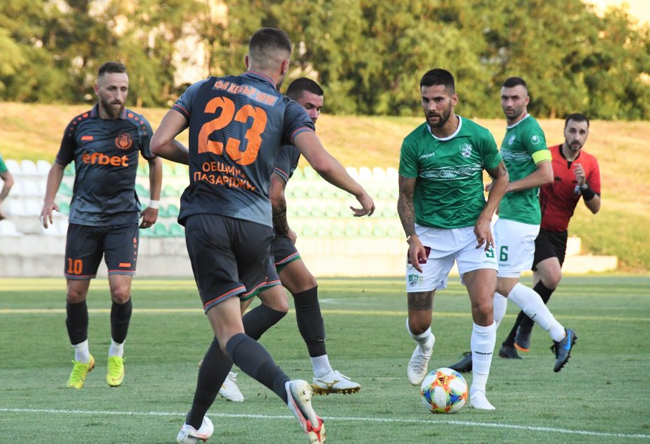 Берое премина като на парад и през Хебър, Бакалов с повторен дебют width=