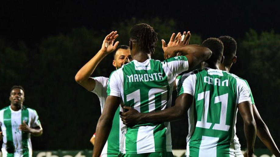 Берое също скочи на съдиите и показа ситуации (ВИДЕО)