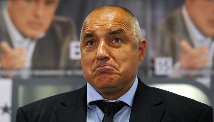 Решено: феновете се връщат на стадионите