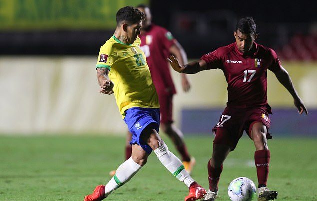 Бразилия продължава без грешка width=