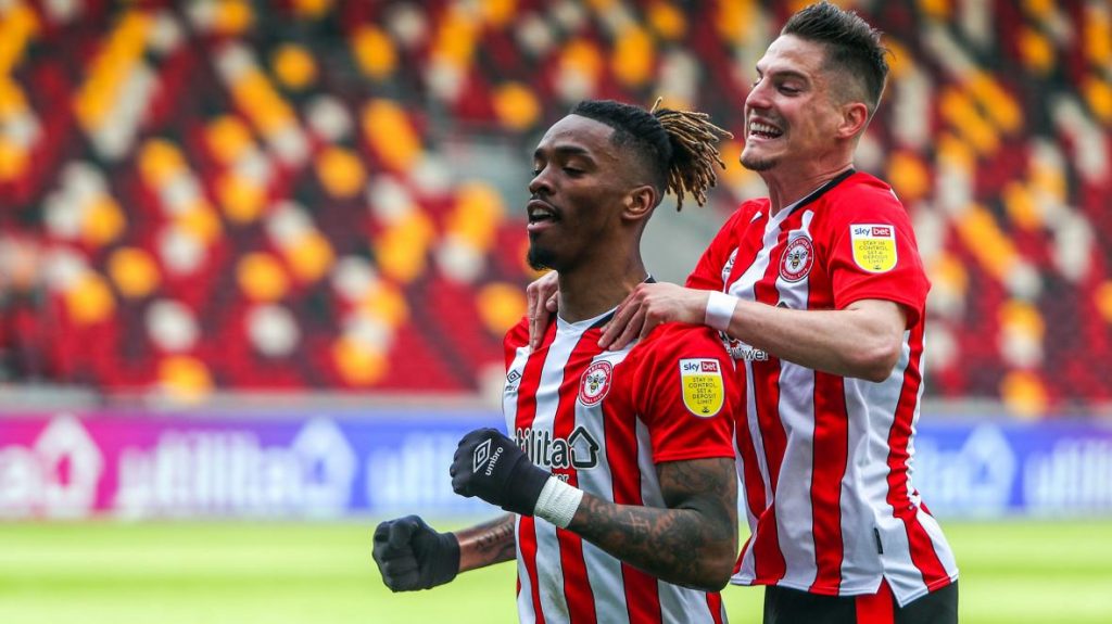 74 години по-късно: Брентфорд се завърна във Висшата лига