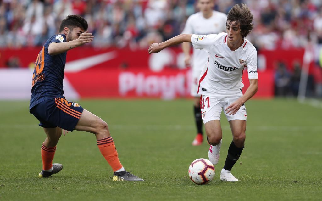 Барса и Реал Мадрид ще се конкурират за подписа на Брайън Хил