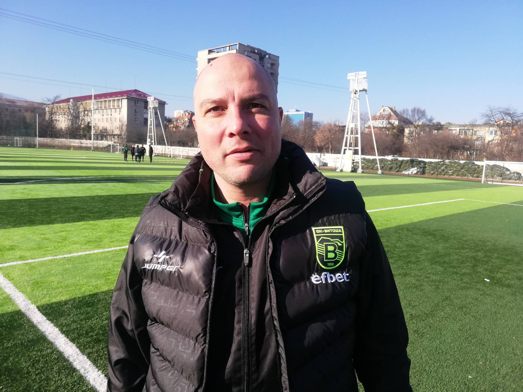 Витоша (Бистрица) обмисля раздяла с Букарев