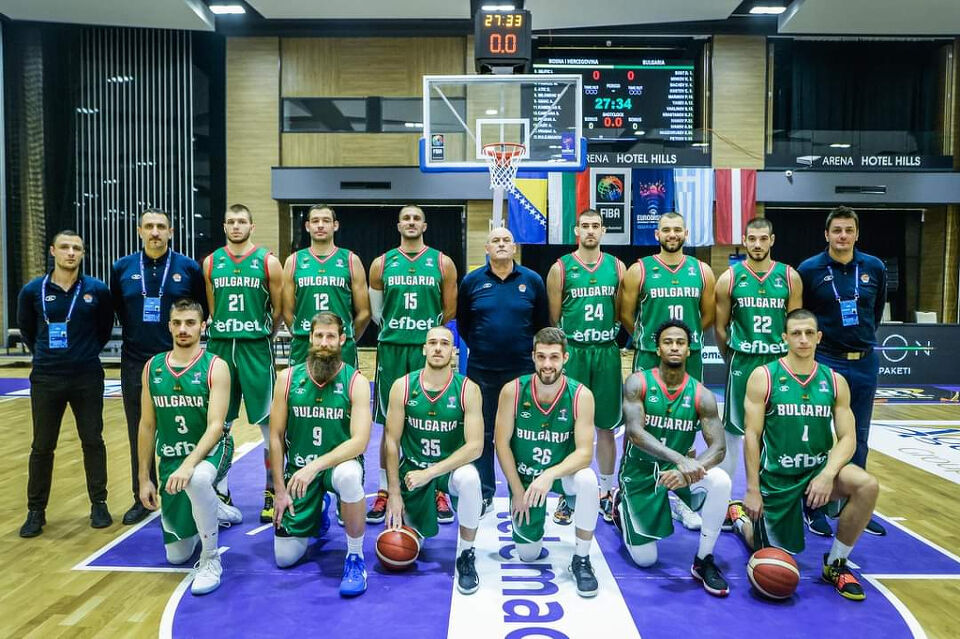 Преди отпътуването за Латвия – България победи Академик Пловдив