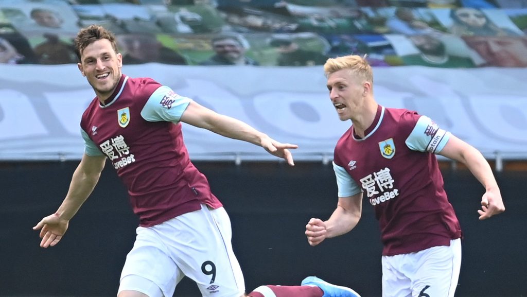 Бърнли победи Фулъм и го изпрати в Чемпиъншип