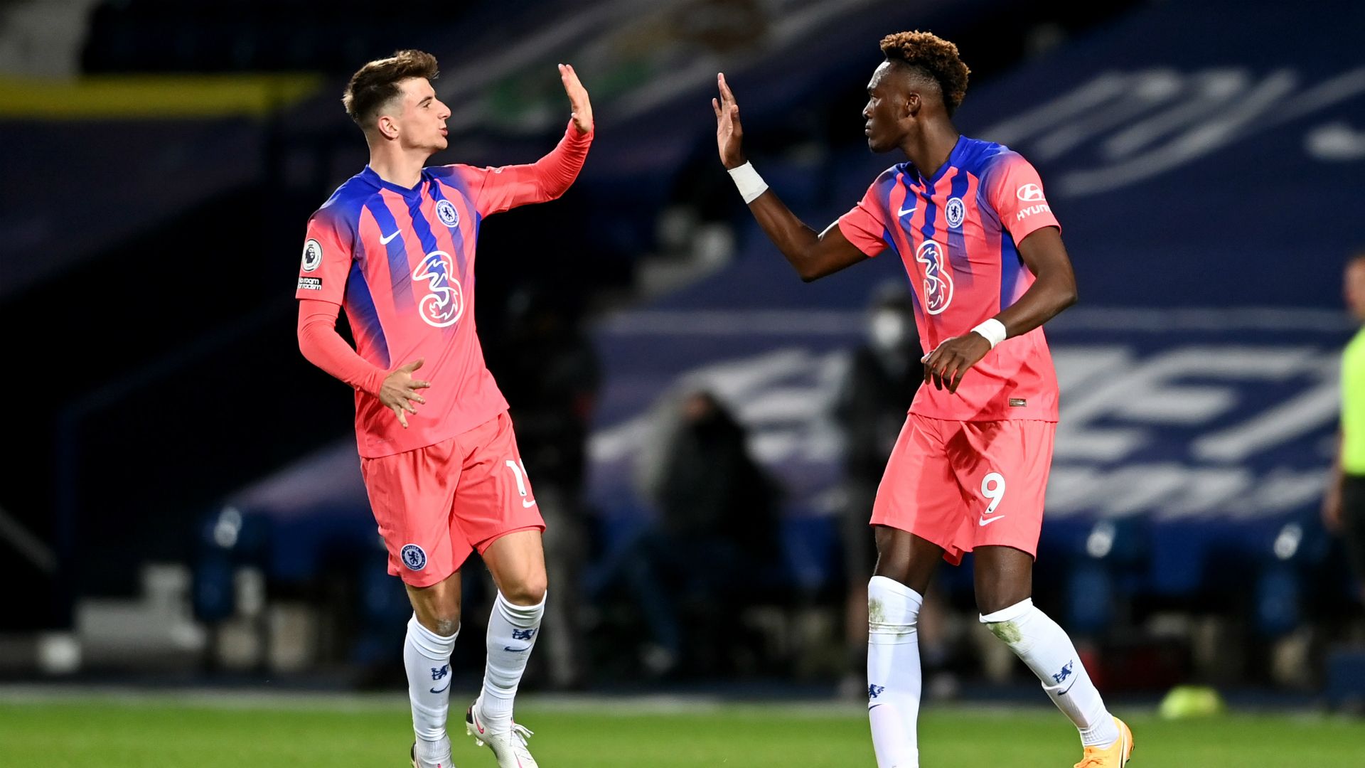 Челси измъкна точка срещу Уест Бромич след изоставане от 0:3 width=