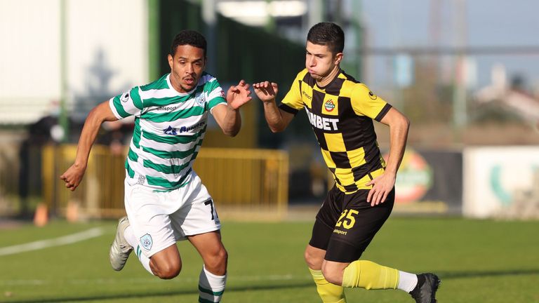 Стартовите състави на Ботев Пловдив и Черно море