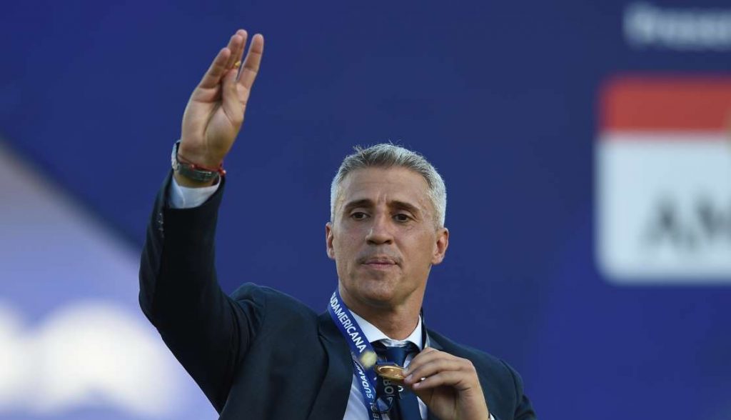 Ернан Креспо оглави бразилски гранд