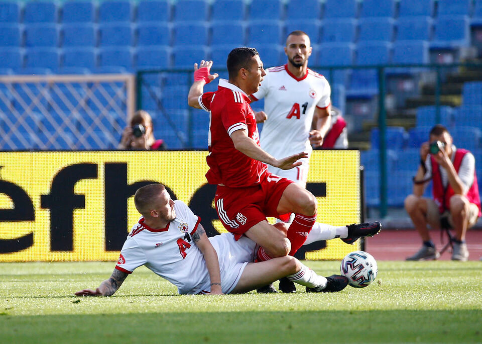 ЦСКА София остана с бронзовите медали след загуба от ЦСКА 1948