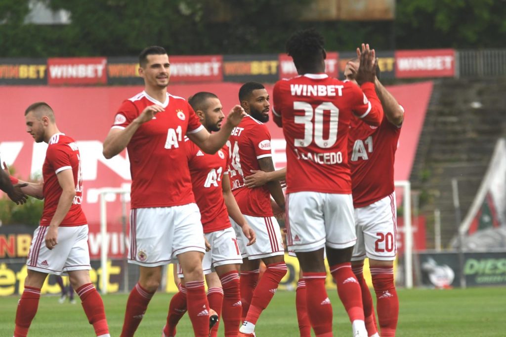 Сервет и Арис сред възможните препятствия за ЦСКА