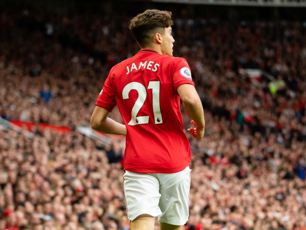 Райън Гигс поиска от Ман Юнайтед да дават повече шанс на Джеймс