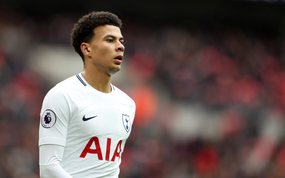 Недoволният Деле Али може да облече екипа на Реал width=