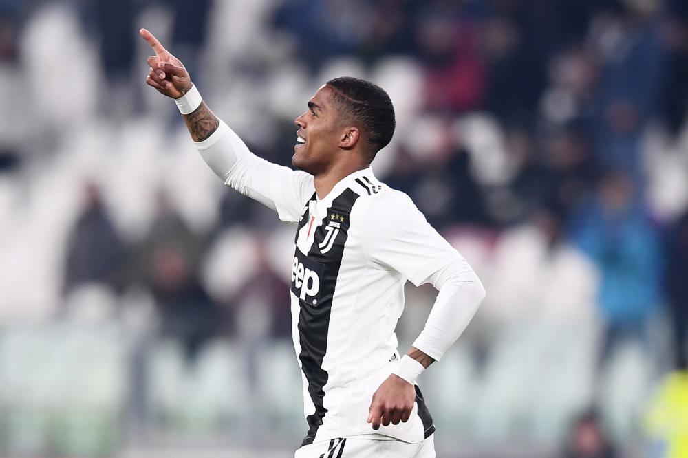 Манчестър Юнайтед предложи 30 млн. евро за Дъглас Коста