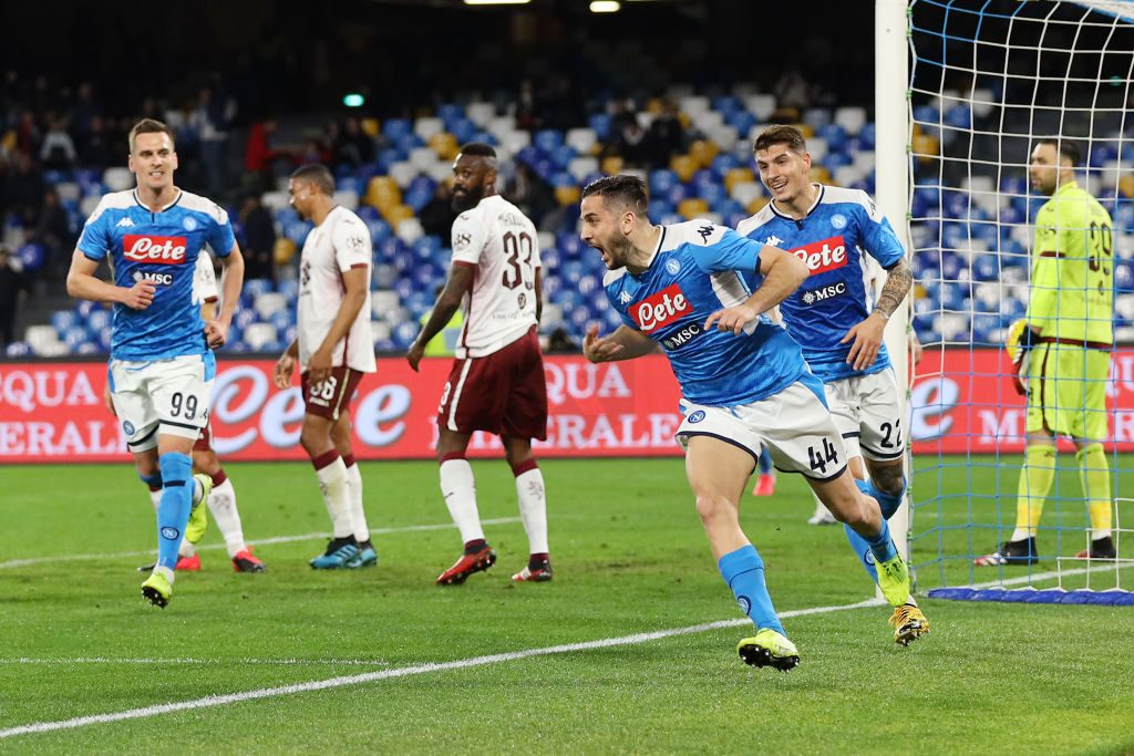 Наполи надви Торино за трети пореден успех в Серия “А”