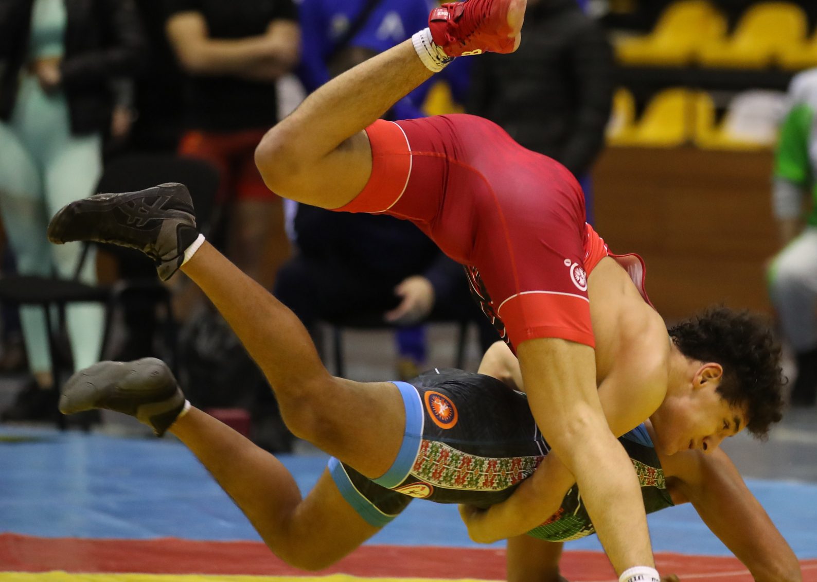 Назарян с втора поредна титла, Мнацаканян се справи с Кубатов width=