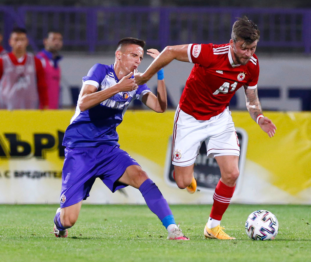 Трима играчи на ЦСКА са с контузии след двубоя с Етър width=