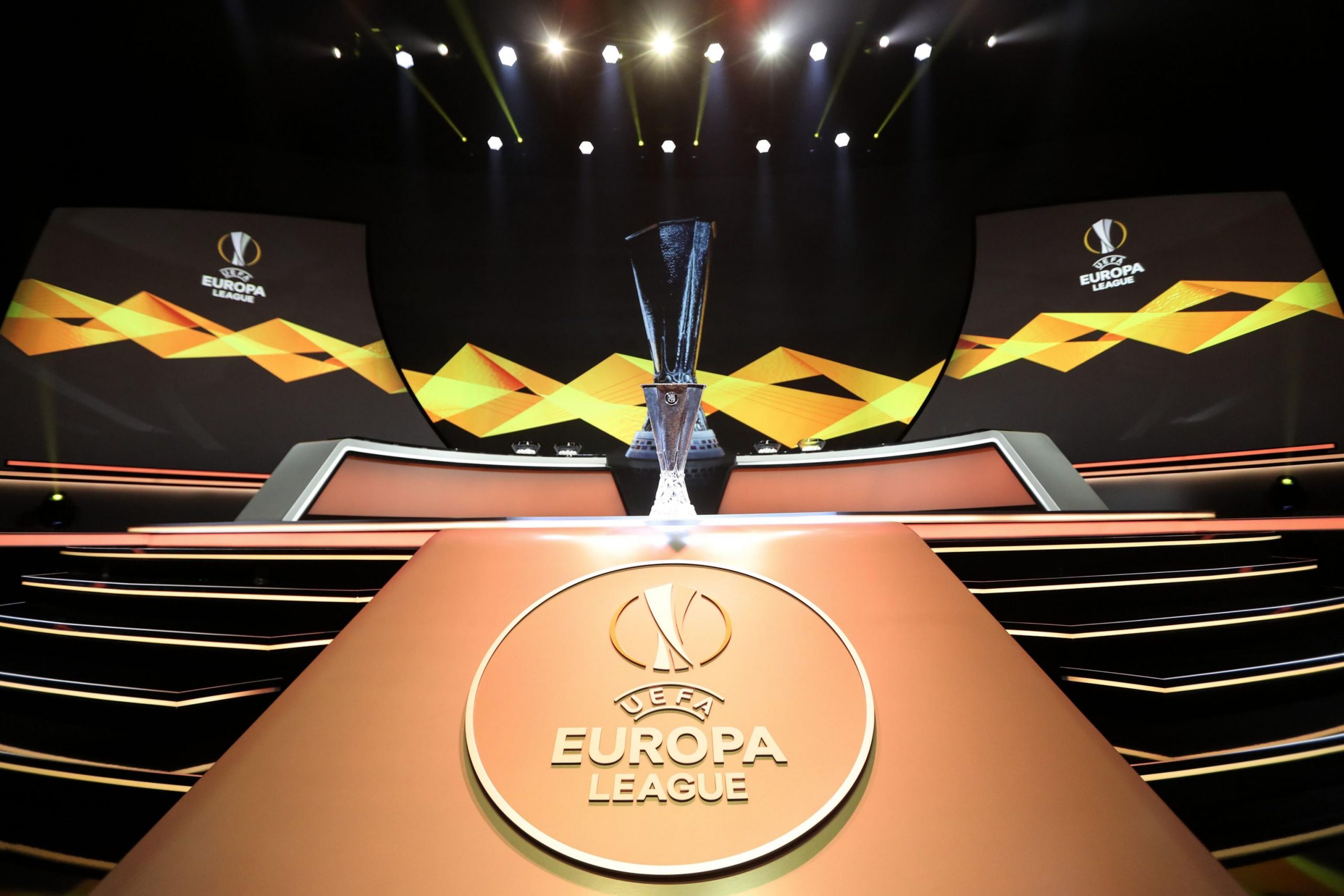 Груповата фаза на Лига Европа започва с вълнуващи сблъсъци width=