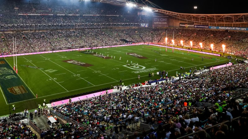 COVID-19 не попречи на 50 000 зрители да гледат мач в Австралия width=