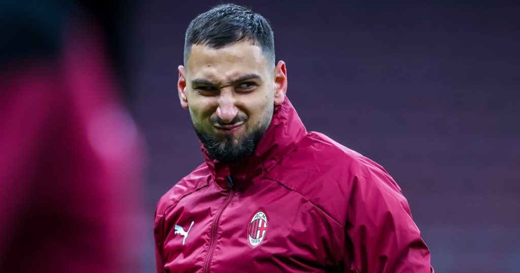 Райола продължава да търси отбори на Донарума, но без успех