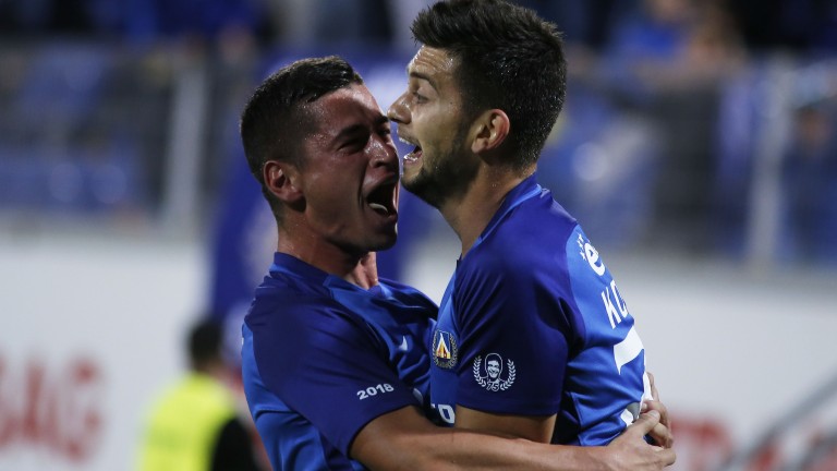 Двама основни играчи гледат към изхода на “Герена”