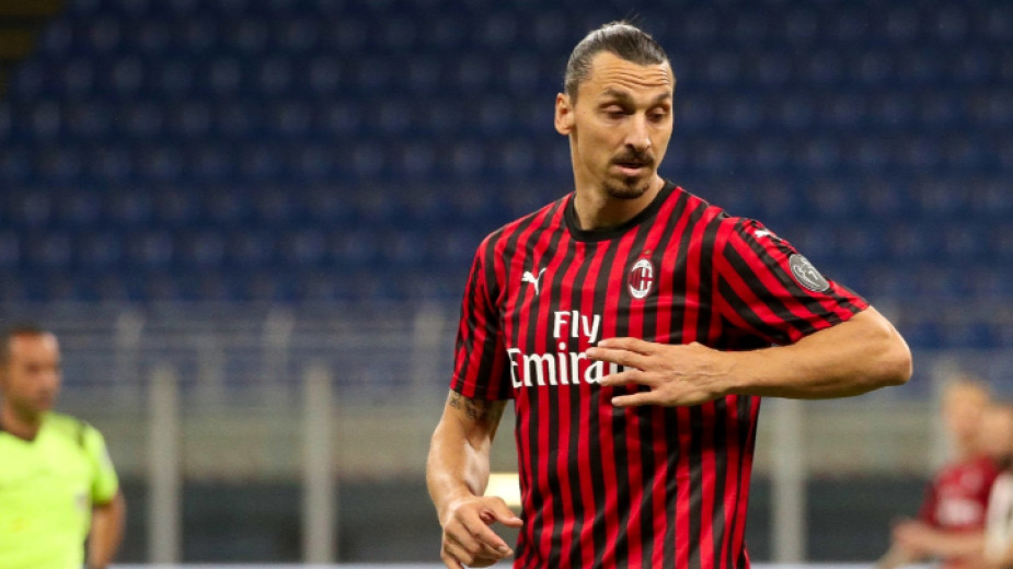 Ибрахимович слага подпис днес width=