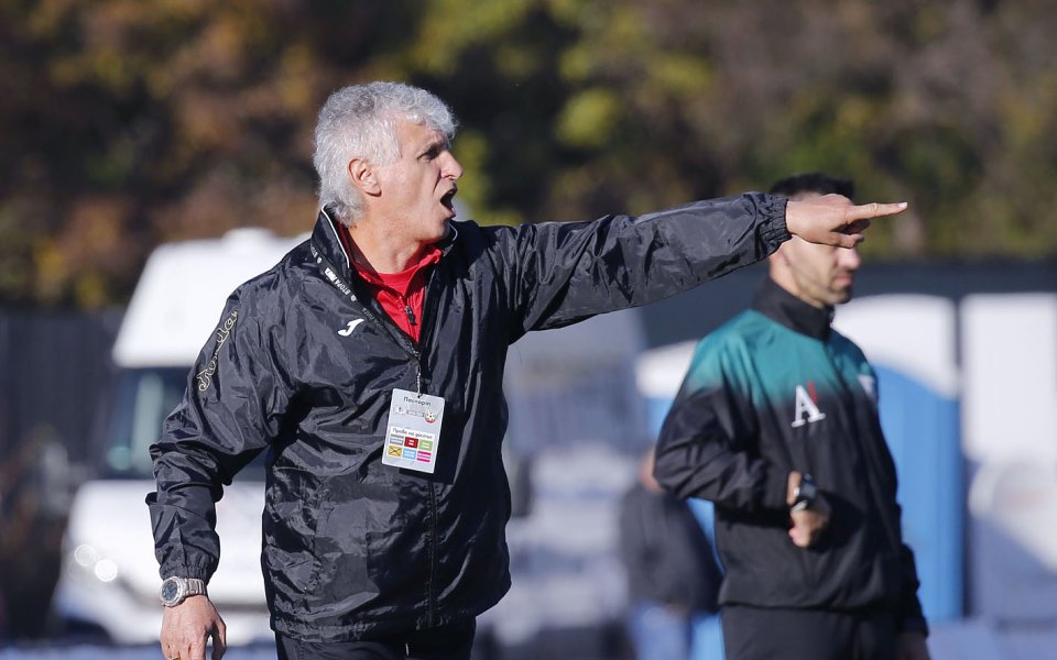 Иван Колев решава за албанец след контролата с Монтана