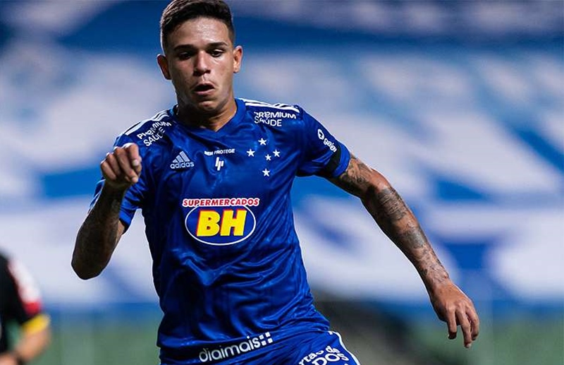 Трансферна цел на Лудогорец остава в Бразилия