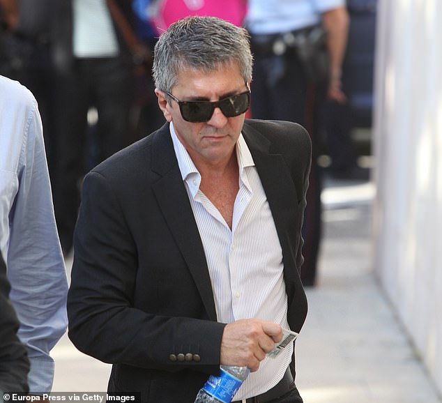 Хорхе Меси е в Манчестър, преговаря за сина си