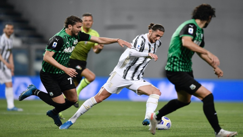 Ювентус съхрани шансове за ШЛ след рутинна победа над Сасуоло