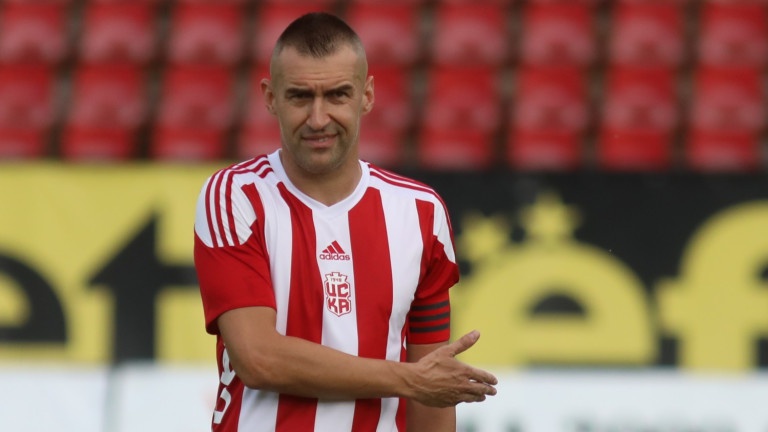 Дерменджиев залага на 40-годишен в Лигата на нациите