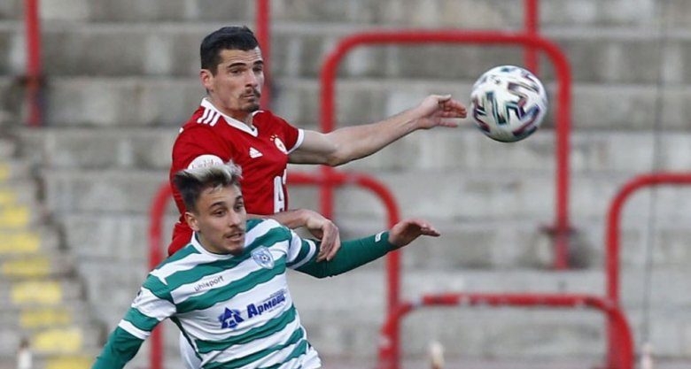 Илич решава за Кох след лагера в Турция