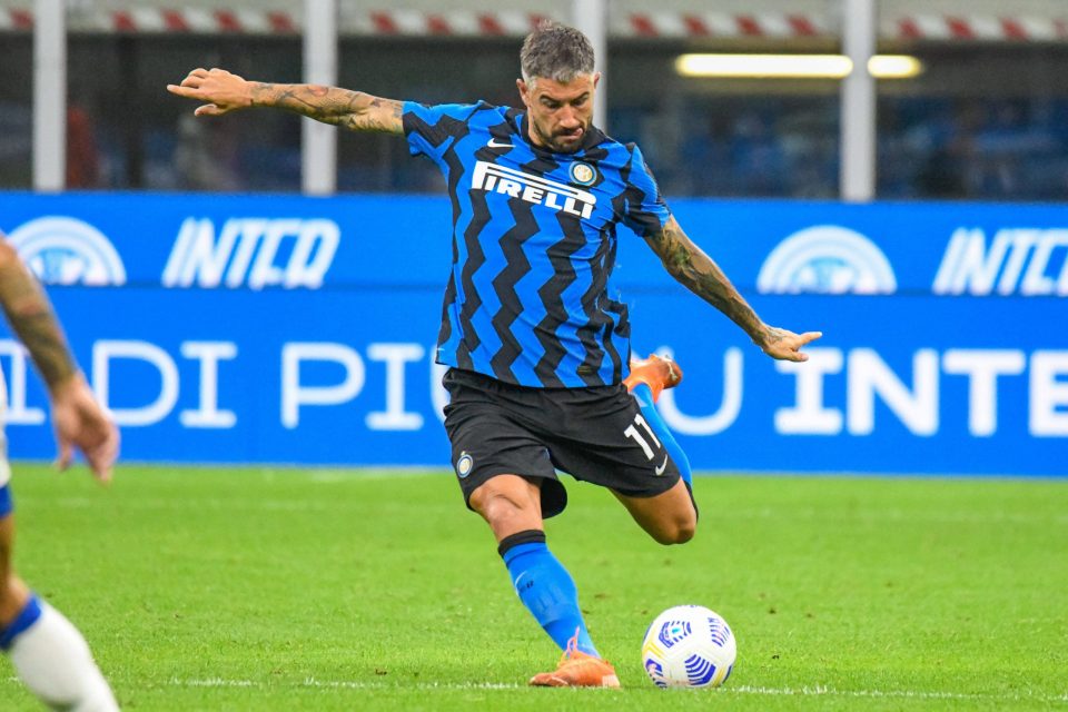 Интер забранил на Коларов да играе за Сърбия