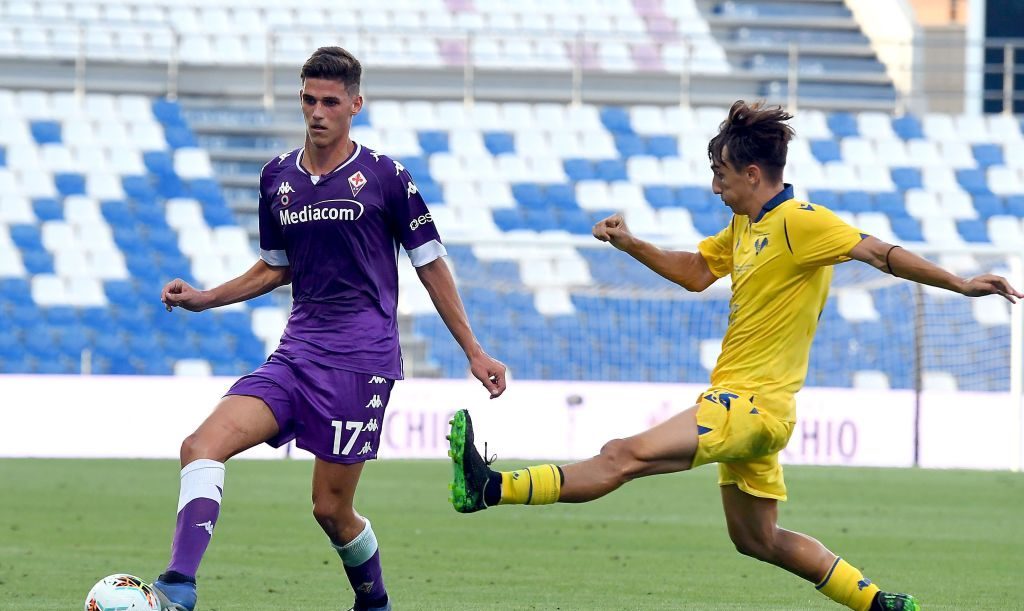 Великанът Димо Кръстев в групата на Фиорентина