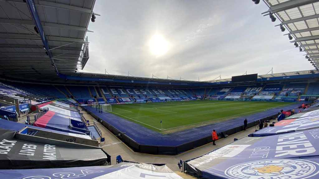 Кабак дебютира за Ливърпул в Лестър (съставите)