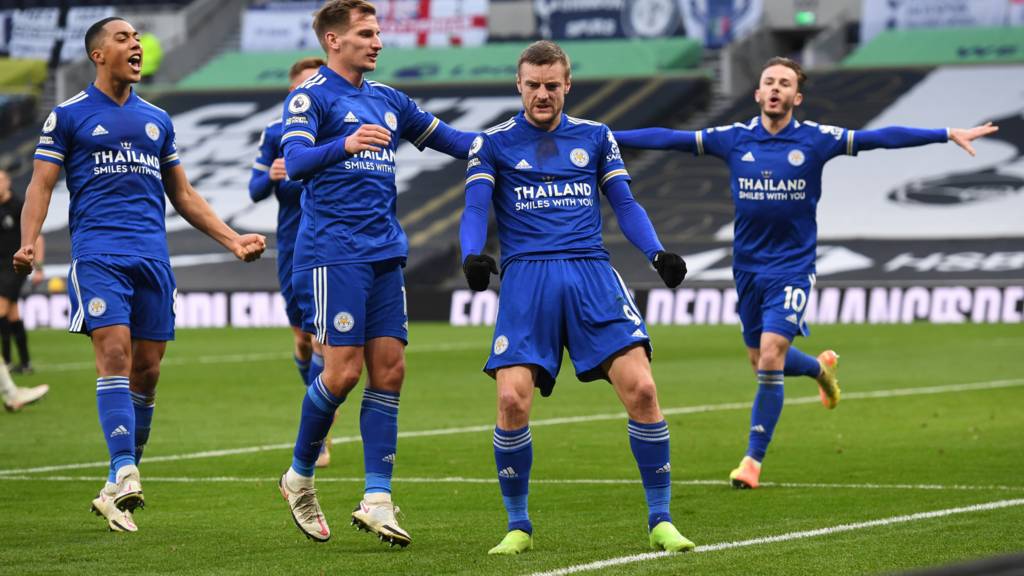 Лестър подгони лидерите във Висшата лига след успех в Нюкасъл