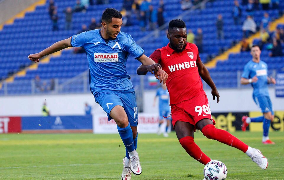 Червен Царско село удържа Синия натиск на Герена