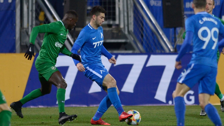 Bet365 дава леко предимство на Лудогорец в дербито с Левски