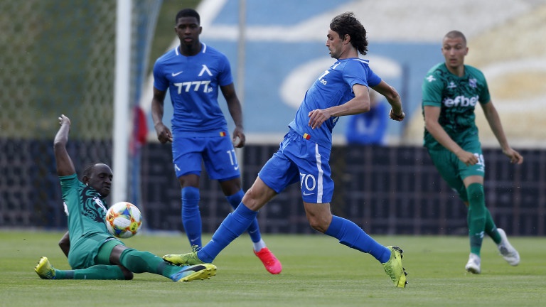 Петър Хубчев с една въпросителна в състава преди дербито с Лудогорец