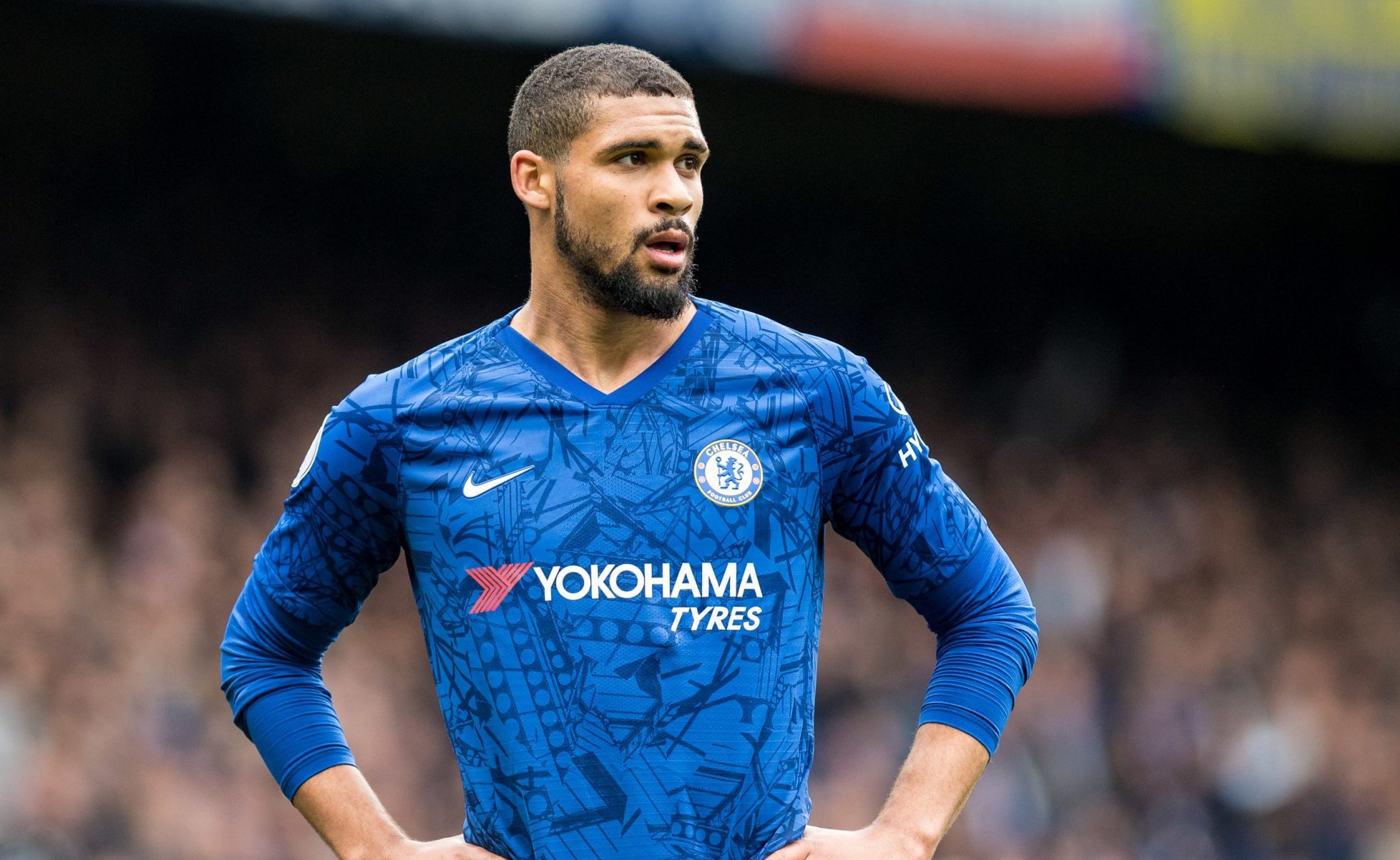 Астън Вила се прицели в английски национал от Челси width=